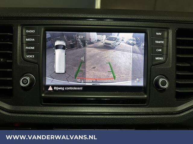 Volkswagen CRAFTER 2.0 TDI 141pk L3H2 L2H1 Euro6 Airco | Camera | Navigatie | 3000kg Trekhaak | Imperiaal Apple Carplay, Android Auto, Parkeersensoren, Bijrijdersbank