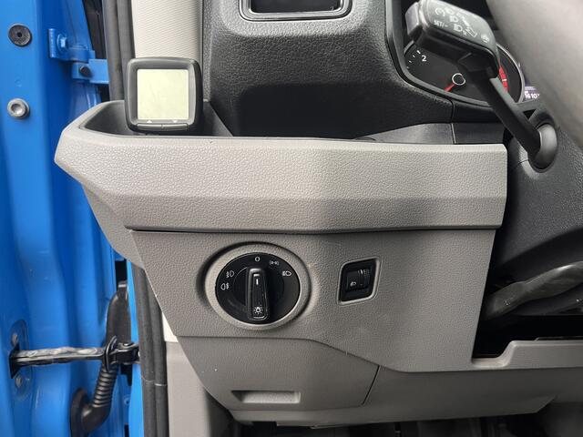 Volkswagen CRAFTER 35 2.0 TDI DC Airco Cruise controle Euro 6 laadbak Voorruit verwarming 6-persoons Open laadbak Pick-up p-up Bakwagen 1e eigenaar
