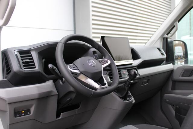 Volkswagen CRAFTER 35 2.0 TDI L4H3 Highline 177pk - Navi - Geveerde Stoelen - Adaptive Cruise - Blind Spot - Camera - Trekhaak - LM velgen - Rijklaar