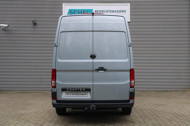 Volkswagen CRAFTER 35 2.0 TDI L4H3 Highline 177pk - Navi - Geveerde Stoelen - Adaptive Cruise - Blind Spot - Camera - Trekhaak - LM velgen - Rijklaar