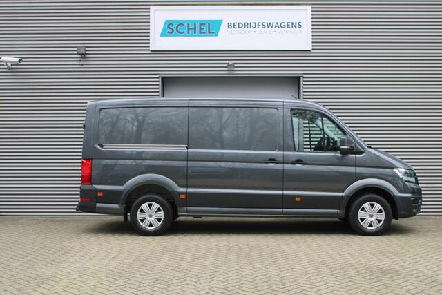 Volkswagen CRAFTER 35 2.0 TDI L3H2 177pk - Facelift - 2x Schuifdeur - Navigatie - LED - Geveerde stoel - Virtual cockpit - Camera - Verwarmd stuur - Stoelverwarming - Rijklaar