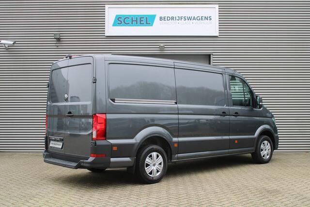 Volkswagen CRAFTER 35 2.0 TDI L3H2 177pk - Facelift - 2x Schuifdeur - Navigatie - LED - Geveerde stoel - Virtual cockpit - Camera - Verwarmd stuur - Stoelverwarming - Rijklaar