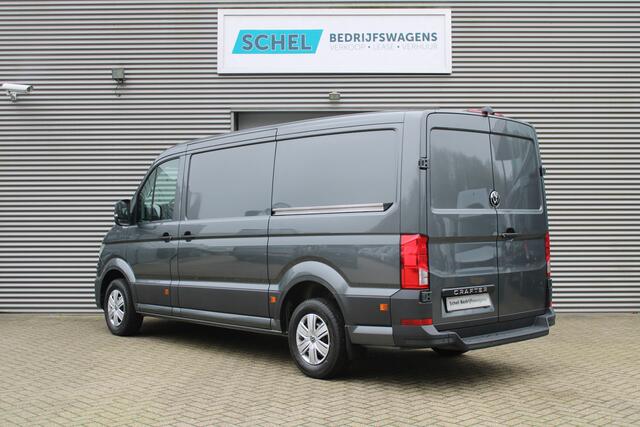 Volkswagen CRAFTER 35 2.0 TDI L3H2 177pk - Facelift - 2x Schuifdeur - Navigatie - LED - Geveerde stoel - Virtual cockpit - Camera - Verwarmd stuur - Stoelverwarming - Rijklaar