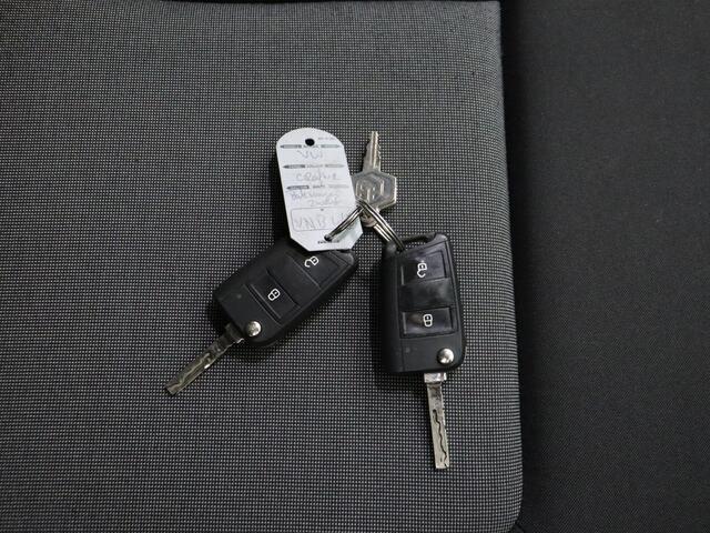 Volkswagen CRAFTER 2.0TDI Bakwagen+Laadklep | Navigatie | Camera | Airco | Zijdeur | Dakspoiler