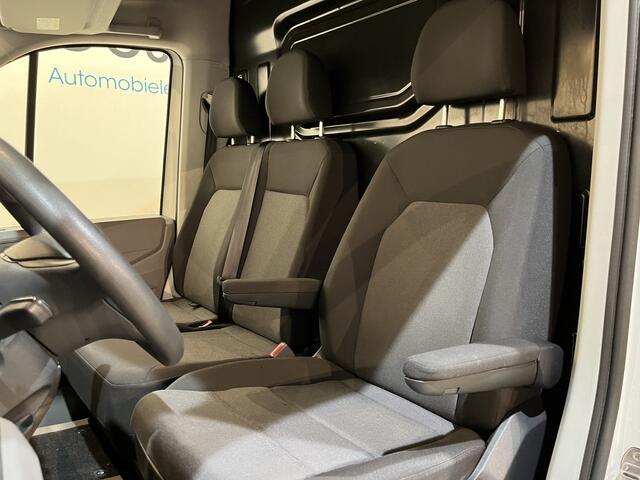 Volkswagen CRAFTER 35 2.0 TDI L3H3 180 PK Servicebus / Sortimo Inrichting / Euro 6 / Schuifdeur L + R / 220V. / Airco / Cruise Control / Camera / Trekhaak 3000 KG. / CarPlay / Navigatie