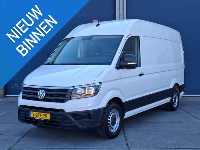 Volkswagen CRAFTER 35 2.0 TDI L3H3 Highline AIRCO / CRUISE CONTROLE / NAVI / CAMERA / TREKHAAK / CARPLAY