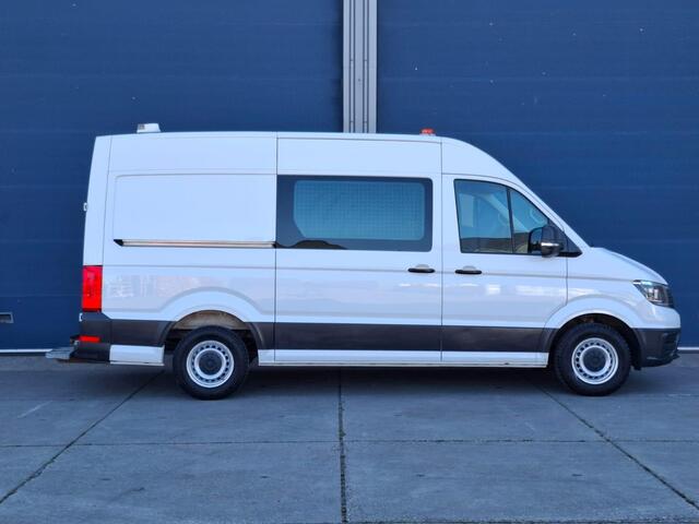 Volkswagen CRAFTER 35 2.0 TDI L3H3 Highline AIRCO / CRUISE CONTROLE / NAVI / CAMERA / TREKHAAK / CARPLAY