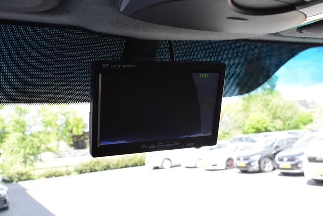 Volkswagen CRAFTER Bakwagen 2.0 TDI 163pk H6 Laadklep Trekhaak Camera Navigatie