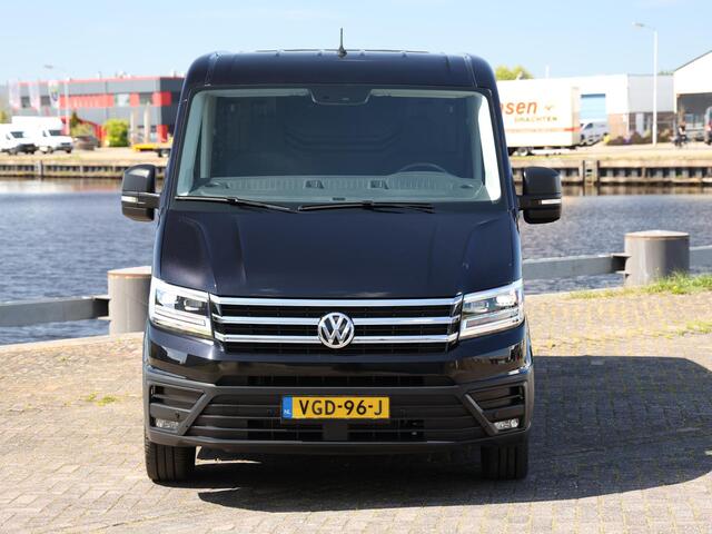 Volkswagen CRAFTER 2.0 TDI 140 PK Automaat L3H2 Exclusive | LED | Navi | ACC | 17" Lichtmetalen Velgen | Sidebars | Trekhaak | Airco |