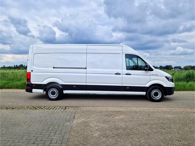 Volkswagen CRAFTER 35 2.0 TDI L4H3 - 140 Pk - Euro 6 - ParkeerCamera - Airco - AppleCarplay AndroidAuto