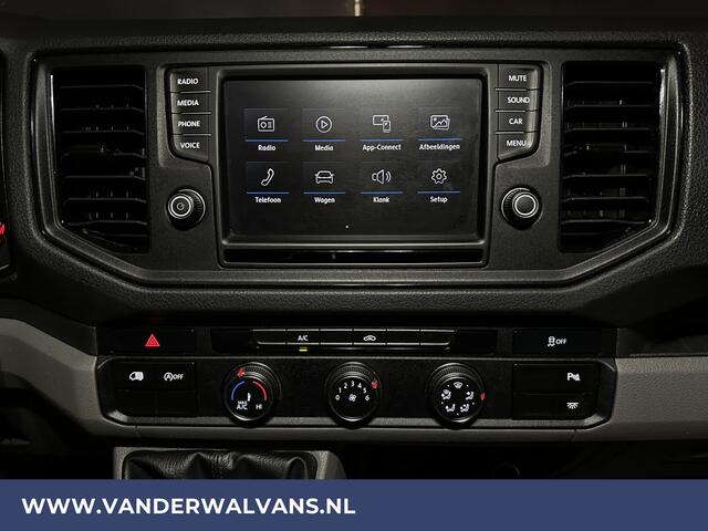 Volkswagen CRAFTER 2.0 TDI 140 pk L3H3 L2H2 Euro6 Airco | Camera | 3000kg trekvermogen | Apple Carplay Android Auto, CruiseControl, Parkeersensoren, Chauffeursstoel, Bijrijdersbank