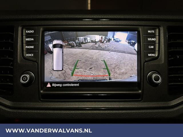 Volkswagen CRAFTER 2.0 TDI 140 pk L3H3 L2H2 Euro6 Airco | Camera | 3000kg trekvermogen | Apple Carplay Android Auto, CruiseControl, Parkeersensoren, Chauffeursstoel, Bijrijdersbank