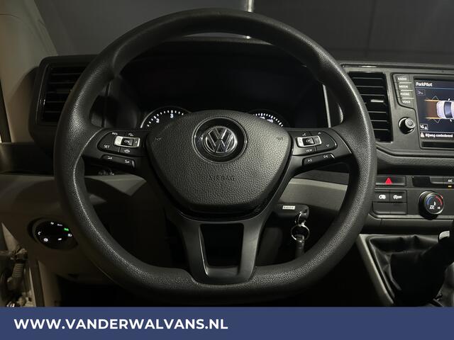 Volkswagen CRAFTER 2.0 TDI 140 pk L3H3 L2H2 Euro6 ** Airco | Cruisecontrol | Camera | Apple Carplay Android Auto, Parkeersensoren, Bijrijdersbank, 3000kg Trekvermogen