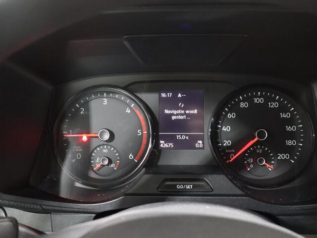 Volkswagen CRAFTER 35 2.0 TDI L3H3 Comfortline EURO VI | 140 PK | Comfortstoel Plus + Bijrijdersbank | Navigatiesysteem Apple Carplay / Android Auto DAB+ | Voorruit Verwarmbaar | Trekhaak