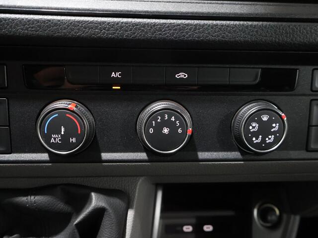 Volkswagen CRAFTER 35 2.0 TDI L3H3 Comfortline EURO VI | 140 PK | Comfortstoel Plus + Bijrijdersbank | Navigatiesysteem Apple Carplay / Android Auto DAB+ | Voorruit Verwarmbaar | Trekhaak