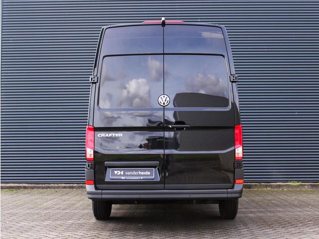 Volkswagen CRAFTER 35 2.0 TDI L4H3 177PK DSG Achteruitrijcamera, LED, navigatie, cruise control, airco, park distance control, bijrijdersbank