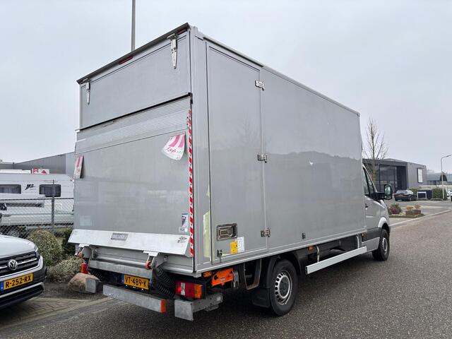 Volkswagen CRAFTER 35 2.0 TDI L3H2 | Laadklep DHollandia | Trekhaak | Bakwagen | Cruise Control | NAVI | Airco | Lat om lat betimmering | 6baks