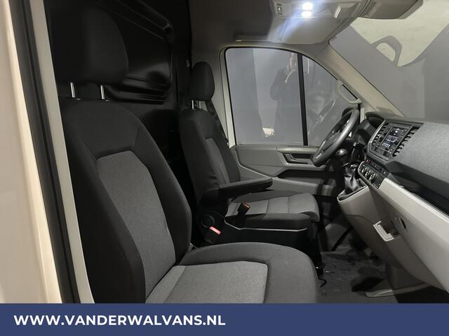 Volkswagen CRAFTER 2.0 TDI 141pk L3H3 L2H2 Euro6 Airco | Camera | Apple Carplay | Android Auto | Cruisecontrol Chauffeursstoel