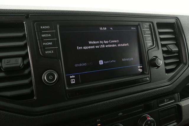 Volkswagen CRAFTER 35 2.0 TDI L3H3 177PK 3500KG Trekgew. Werkbus Airco Camera Carplay Cruise 3 Persoons Imperiaal Trekhaak