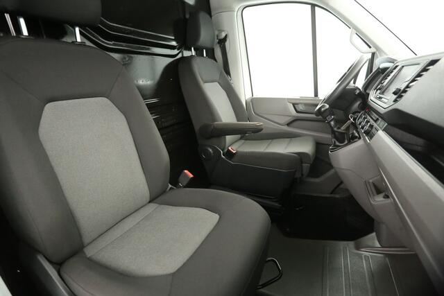 Volkswagen CRAFTER 35 2.0 TDI L3H3 177PK 3500KG Trekgew. Airco Camera Carplay Cruise Navi PDC Elektrpakket