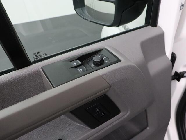Volkswagen CRAFTER 2.0TDI 140PK DSG Automaat L3H3 | Camera | Multimedia | Airco | Cruise | Betimmering