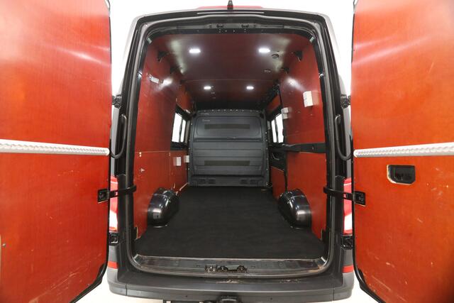 Volkswagen CRAFTER 35 2.0 TDI L3H3 141PK 3000KG Trekgew. Airco Camera Carplay Cruise PDC Elektrpakket Trekhaak