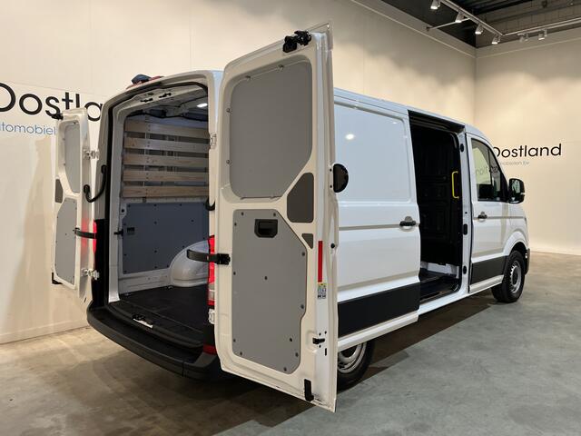 Volkswagen CRAFTER 30 2.0 TDI L3H2 140 PK Automaat / Euro 6 / Airco / Cruise Control / Camera / CarPlay / 3-Zits / 18.500 KM !!