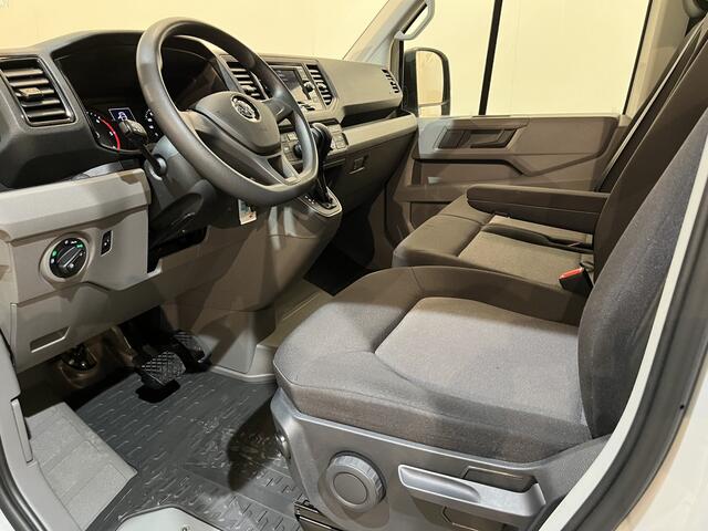 Volkswagen CRAFTER 30 2.0 TDI L3H2 140 PK Automaat / Euro 6 / Airco / Cruise Control / Camera / CarPlay / 3-Zits / 18.500 KM !!