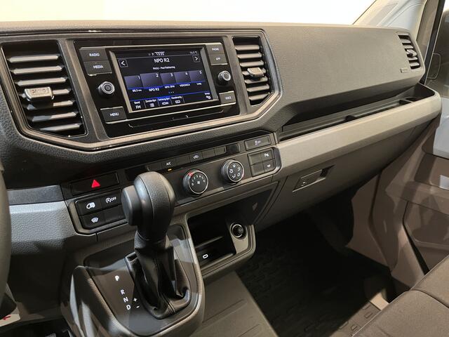 Volkswagen CRAFTER 30 2.0 TDI L3H2 140 PK Automaat / Euro 6 / Airco / Cruise Control / Camera / CarPlay / 3-Zits / 18.500 KM !!