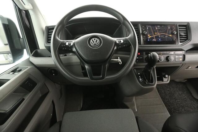 Volkswagen CRAFTER 50 2.0 TDI L3H3 | 177PK | Dubbellucht | 3500KG Trekgew. DSG Automaat Airco Camera Carplay Cruise Trekhaak 3 Persoons Navi PDC