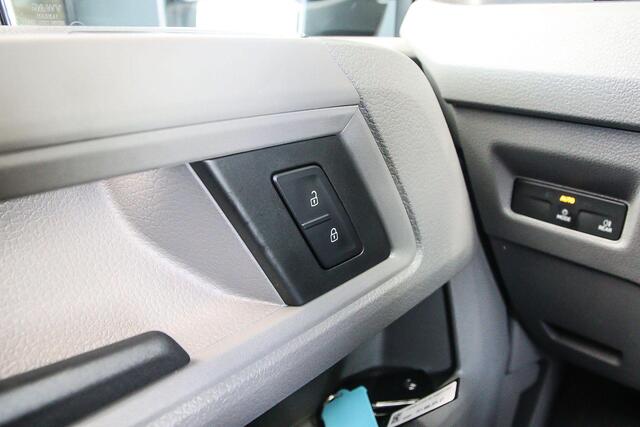 Volkswagen CRAFTER 35 2.0 TDI 140pk L3H3 > NETTO BPM-vrije DEAL excl. kosten rijklaar < | Trekhaak | Cruise | Parkeersensoren | 3500kg GVW |