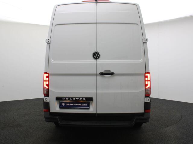 Volkswagen CRAFTER 35 2.0 TDI 177pk Automaat L3H3 Highline | BPM-vrij | geveerde stoel | Camera | Netto Deal excl. kosten rijklaarmaken