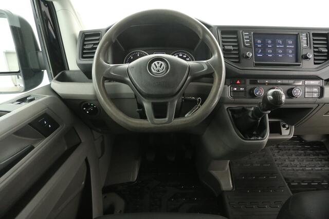 Volkswagen CRAFTER 2.0 TDI L3H2 140PK 3000KG Trekgew. Trekhaak Airco Camera Cruise Carplay 3 Persoons Elektrpakket
