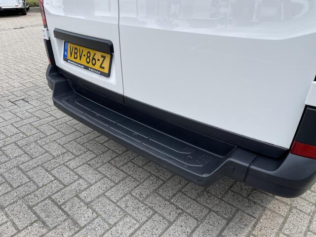 Volkswagen CRAFTER 35 2.0 TDI 140pk L3H3 ( voorheen L2H2 ) Comfortline / vaste prijs rijklaar ¤ 20.950 ex btw / bpm vrij / euro 6 diesel / airco / cruise / geveerde chauffeurs stoel / nette bus !