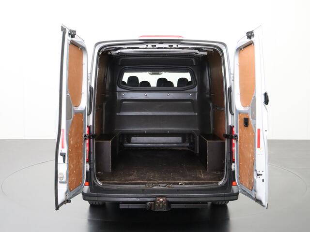 Volkswagen CRAFTER 2.0TDI 140PK L3H2 Dubbele Cabine | 7-Persoons | Airco | Cruise | Leder | Trekhaak