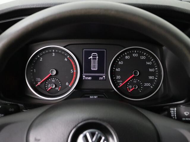Volkswagen CRAFTER 2.0TDI 140PK L3H2 Dubbele Cabine | 7-Persoons | Airco | Cruise | Leder | Trekhaak
