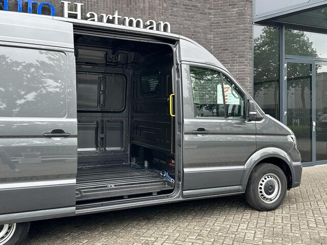 Volkswagen CRAFTER 35 2.0 TDI L3H3 Highline Trekhaak|Cruise|Camera|NAVI|AppleCarplay