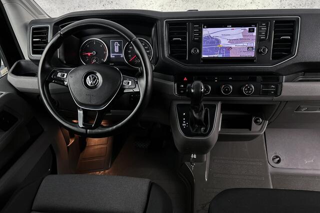 Volkswagen CRAFTER 2.0 TDI L3H3 Highline | Adaptief cruise control | LED | Parkeersensoren | Trekhaak | Camera