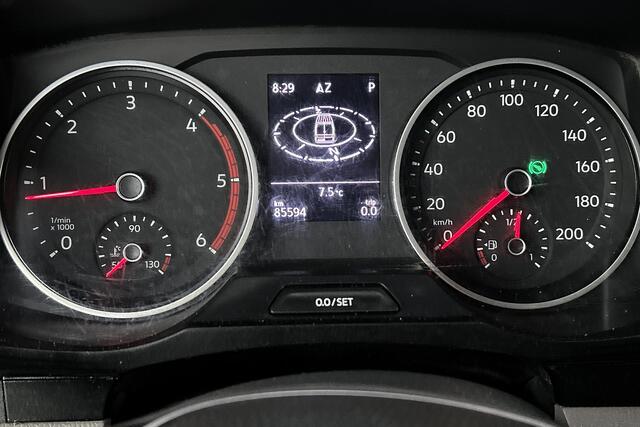 Volkswagen CRAFTER 2.0 TDI L3H3 Highline | Adaptief cruise control | LED | Parkeersensoren | Trekhaak | Camera