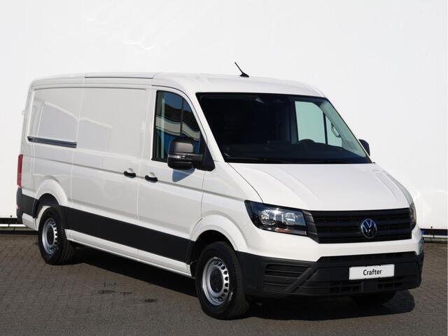 Volkswagen CRAFTER Bedrijfswagens 2.0 TDI L3H2 164PK RWD Trendline | 3500 kg Trekgewicht | Camera | Cruise control | Bijrijdersbank | Navigatie via app-connect |