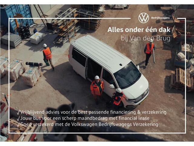 Volkswagen CRAFTER Bedrijfswagens 2.0 TDI L3H2 164PK RWD Trendline | 3500 kg Trekgewicht | Camera | Cruise control | Bijrijdersbank | Navigatie via app-connect |