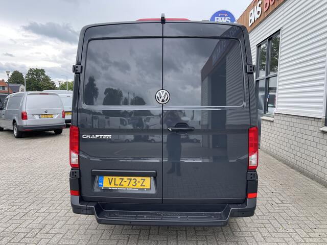 Volkswagen CRAFTER 35 2.0 TDI 140pk L3H2 Comfortline / vaste prijs rijklaar ¤ 21.950 ex btw / lease vanaf ¤ / airco / cruise / navi / achteruit rijcamera !