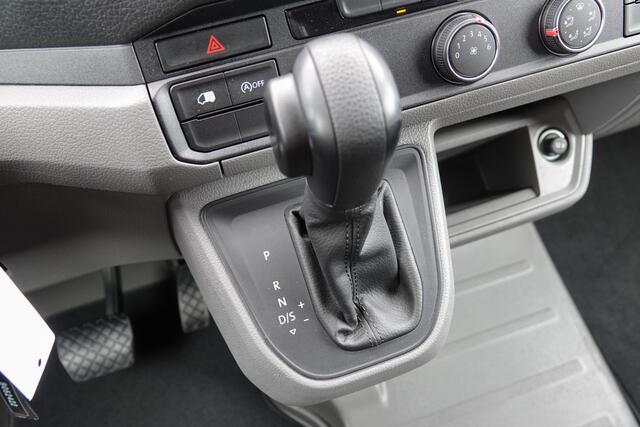 Volkswagen CRAFTER L3H2 2.0Tdi 177Pk Aut. | 2xSchuifdeur | Achteruitrijcamera | Trekhaak | Sidebars | 17''