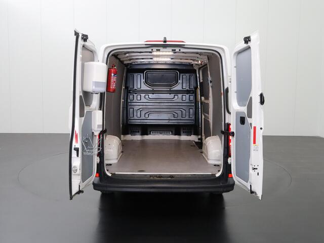 Volkswagen CRAFTER 2.0TDI 177PK DSG Automaat L3H2 | Navigatie | Camera | Airco | Cruise