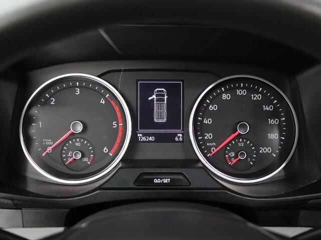 Volkswagen CRAFTER 2.0TDI 140PK L4H3 DSG Automaat L3H2 | Laadklep Navigatie | Camera | Airco | 3-Persoons