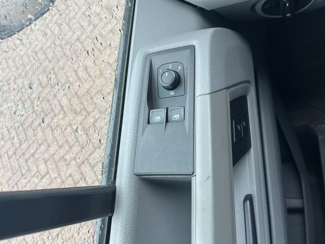 Volkswagen CRAFTER 35 2.0 TDI Glasresteelwagen