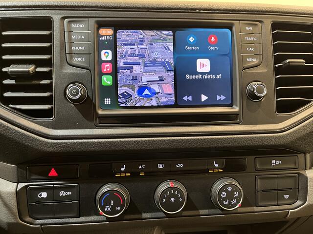 Volkswagen CRAFTER 35 2.0 TDI L3H3 140 PK RWD Servicebus / Aluca Inrichting / Euro 6 / Trekhaak 3000 KG / Airco / Camera / Navigatie / CarPlay