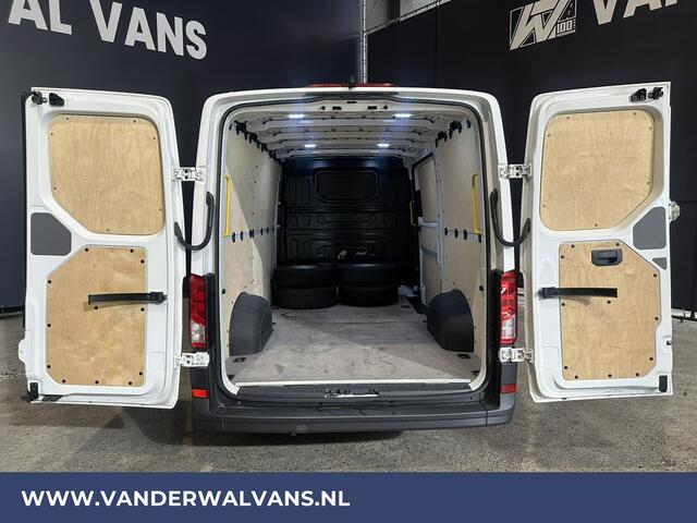 Volkswagen CRAFTER 2.0 TDI 141pk L3H2 (oude L2H1) Euro6 Airco | Camera | Bijrijdersbank | Apple carplay Android auto, stoelverwarming, 3000kg trekvermogen