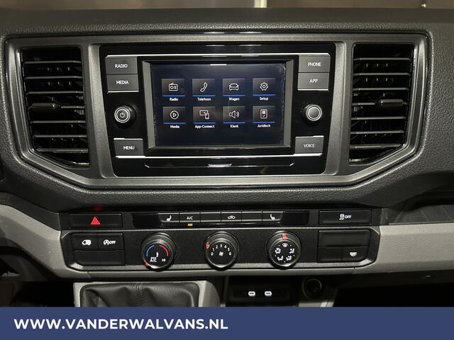 Volkswagen CRAFTER 2.0 TDI 141pk L3H2 (oude L2H1) Euro6 Airco | Camera | Bijrijdersbank | Apple carplay Android auto, stoelverwarming, 3000kg trekvermogen