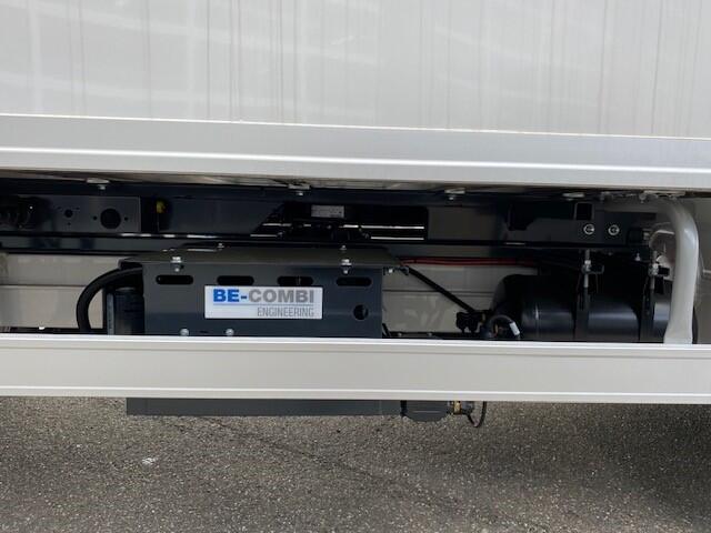 Volkswagen CRAFTER 50 2.0 TDI 164 PK BE COMBI, LAADVERMOGEN +/- 2.400 KG.